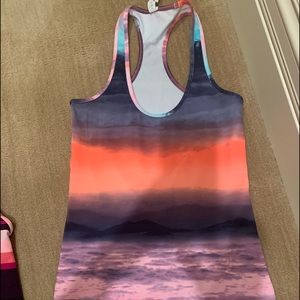 Lululemon tank